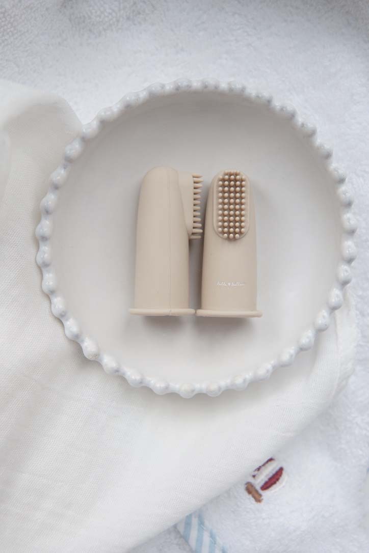 Tooth Brushes – Bobbi Balloon