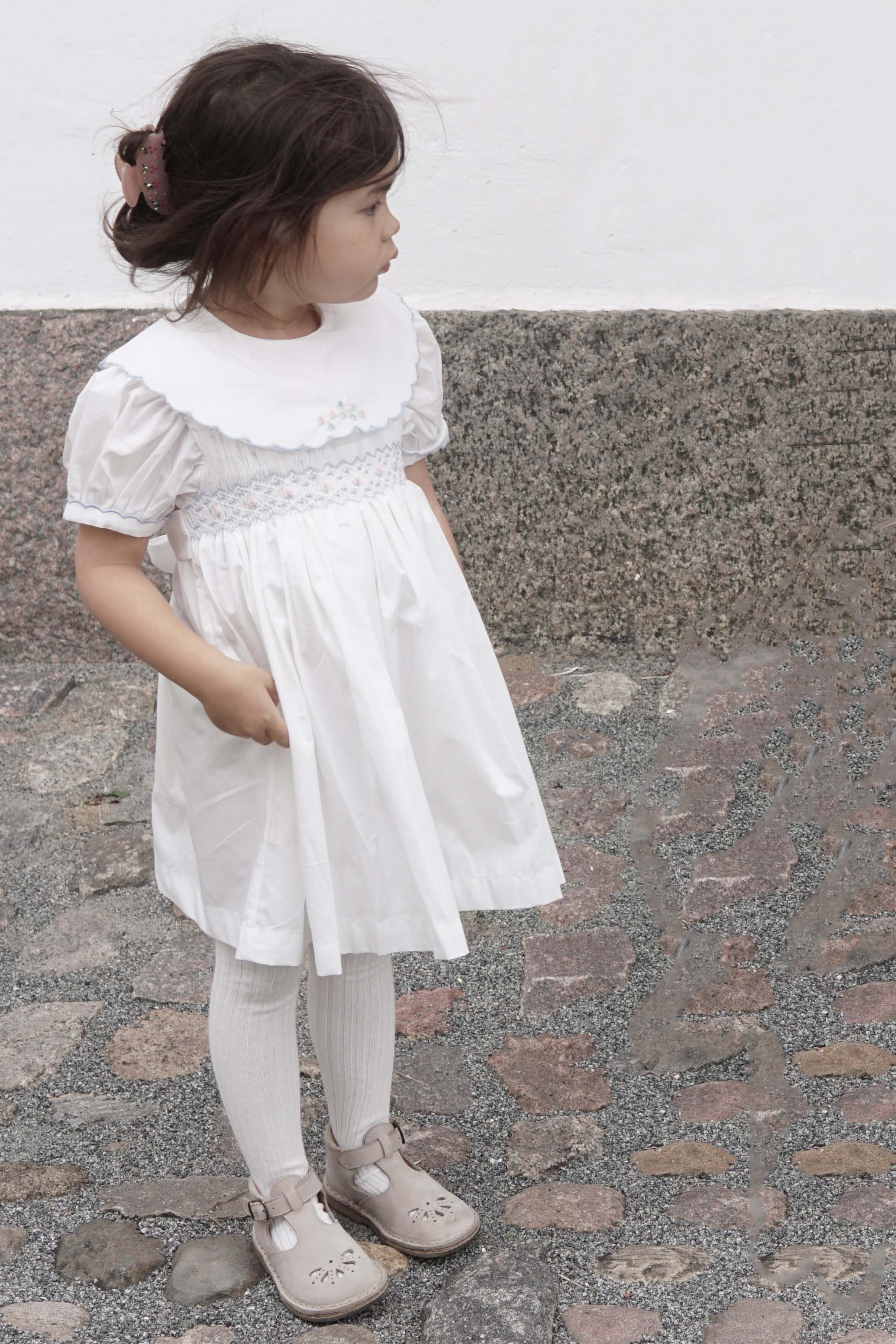 Cotton Smocked Dress - Classic White Bobbi Balloon Cotton Smocked Dress - Classic White Bobbi Balloon